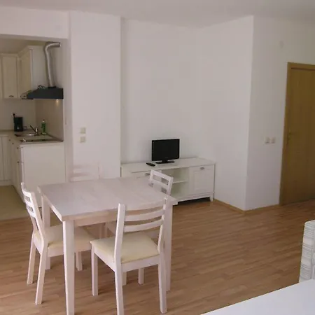 Corsica Ii Apartament *