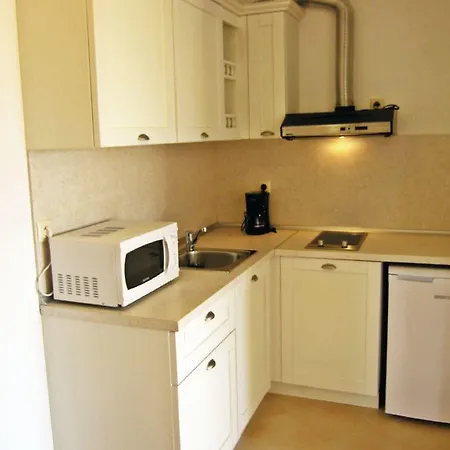 Corsica Ii Apartament Słoneczny Brzeg
